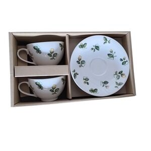 Pretty Rose Tea Cup‎ and Saucer Set, Floral Design, Gift Box, Tea Party NIB